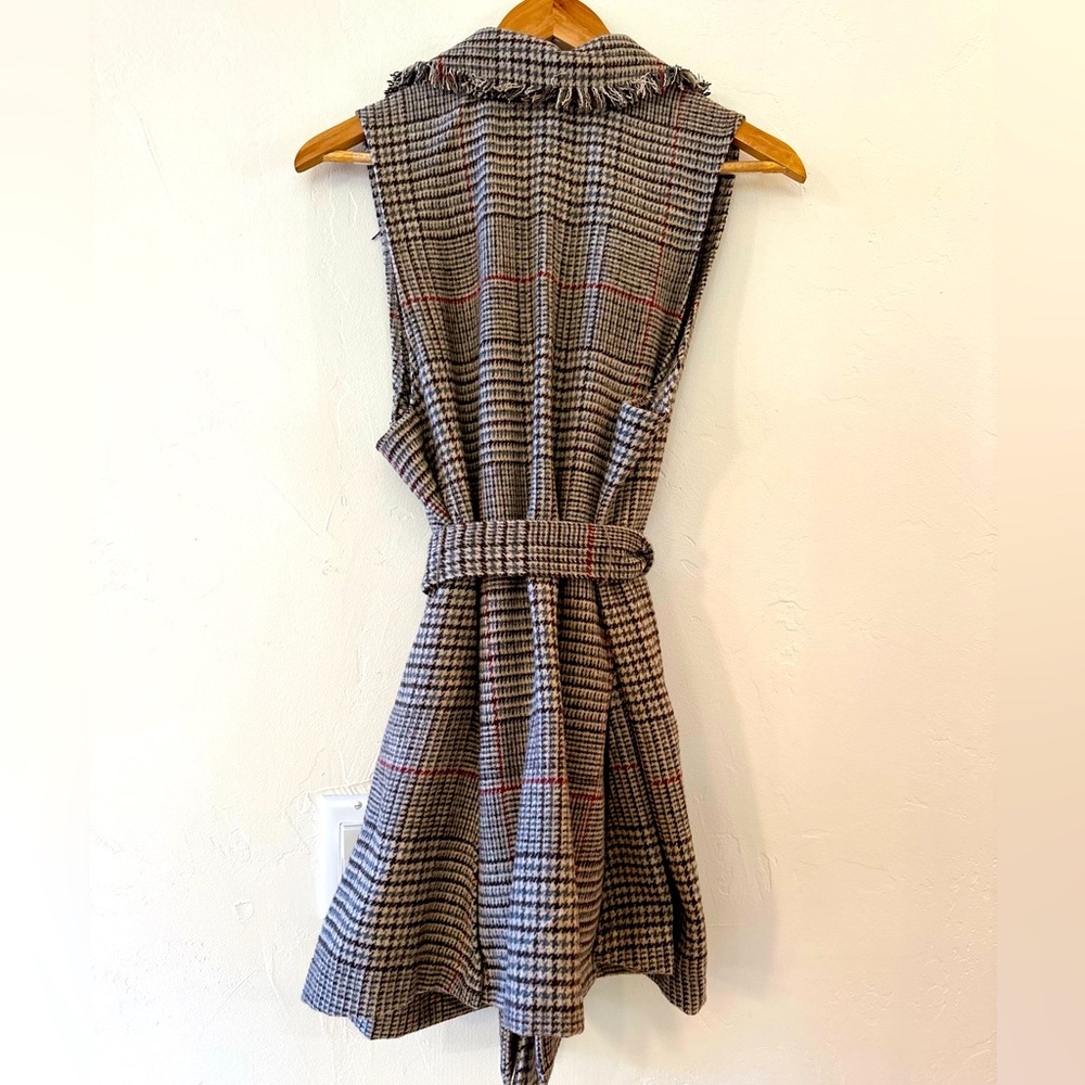 Democracy Long Fringed Vest - Picture 2 of 7